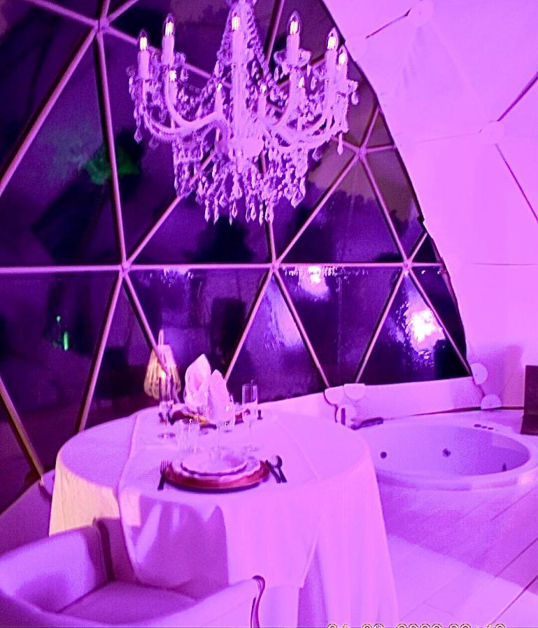 Domo Suites Masia Cal Geperut Badalona Eksteriør billede